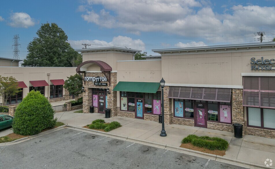 More Photos Of 3611 Mt Holly Huntersville Rd, Charlotte Freestanding For Lease