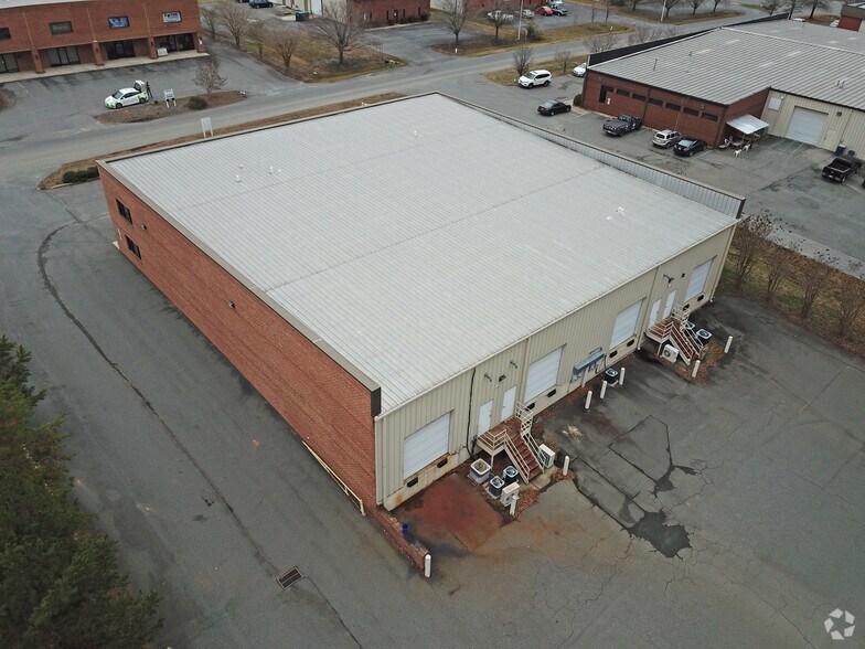 More Photos Of 5521 Cannon Dr, Monroe Light Distribution For Lease