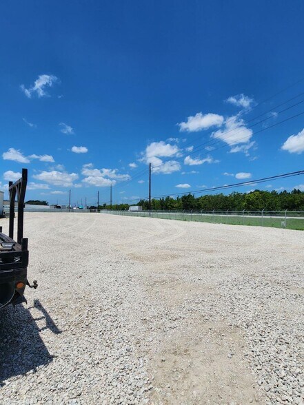 More Photos Of 16190 Miller Rd, Houston Warehouse For Lease