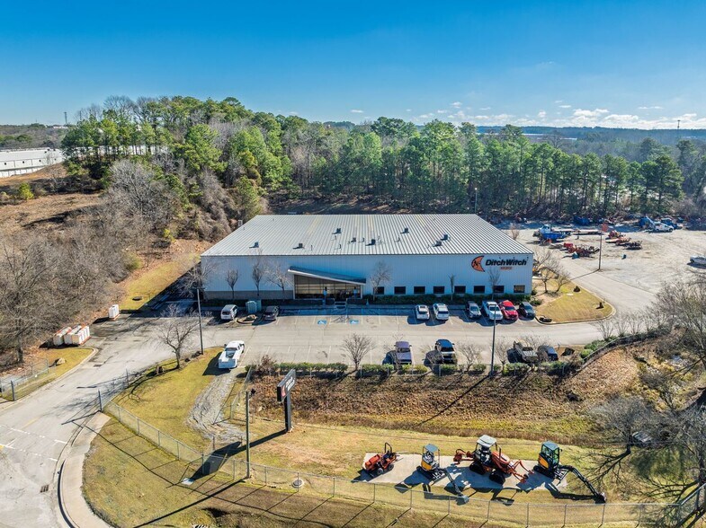 Primary Photo Of 5430 Ga-85 Hwy, Forest Park Distribution For Lease