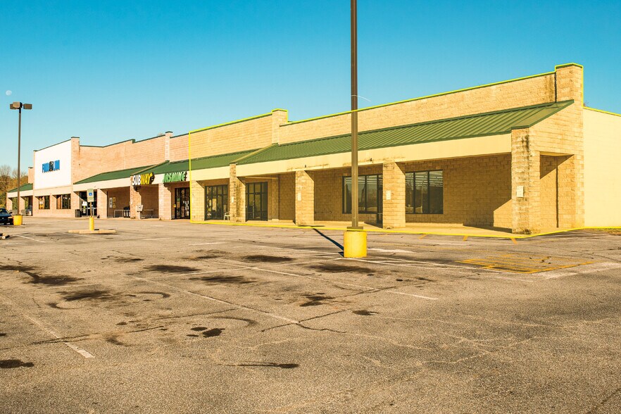 Primary Photo Of 2120 Morganton Blvd SW, Lenoir General Retail For Lease
