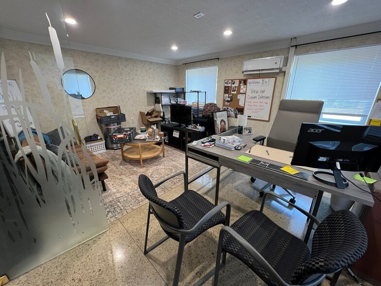 More Photos Of 32961 Pin Oak Pky, Avon Lake Flex For Sale