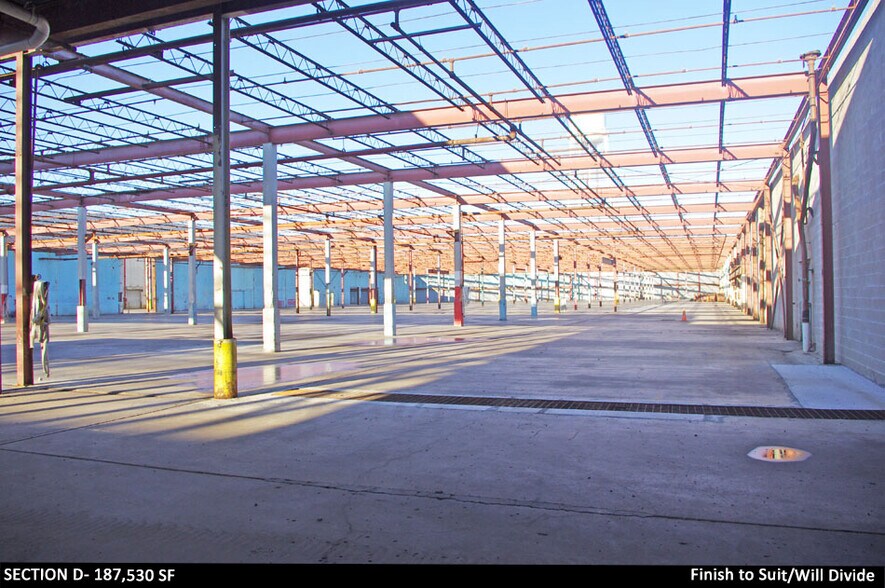 More Photos Of South Dickey St, Sparta Manufacturing For Lease
