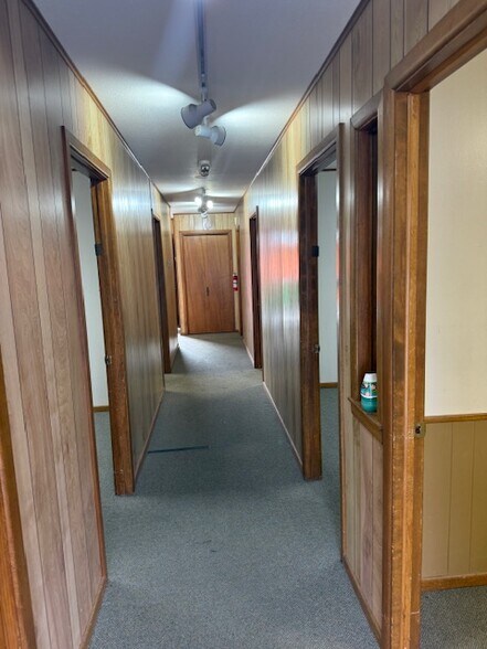 More Photos Of 1291 E Common St, New Braunfels Office For Lease