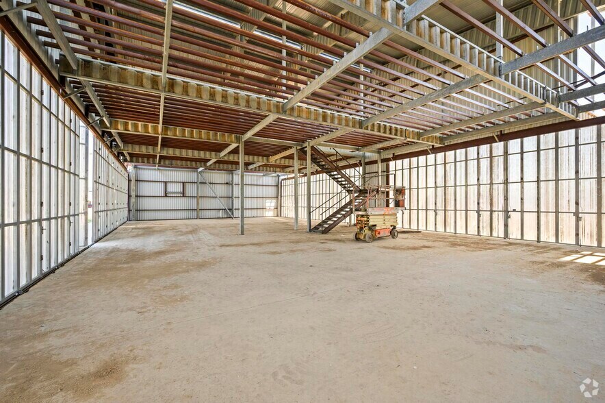 More Photos Of 15850 Salado Airport Rd, Salado Industrial For Sale