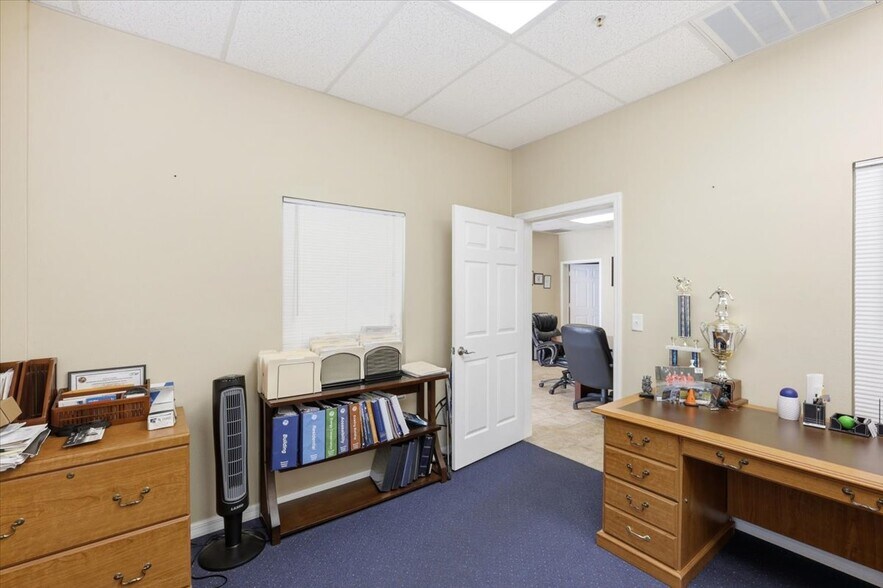 More Photos Of 1220 Biscayne Blvd, Deland Warehouse For Sale