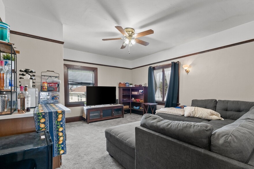 More Photos Of 217 E Lake Ave, Watsonville Office For Sale