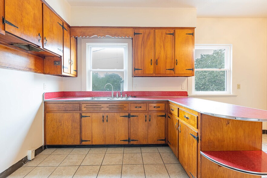 More Photos Of 3000 E 3rd St, Dayton Storefront Retail Residential For Sale