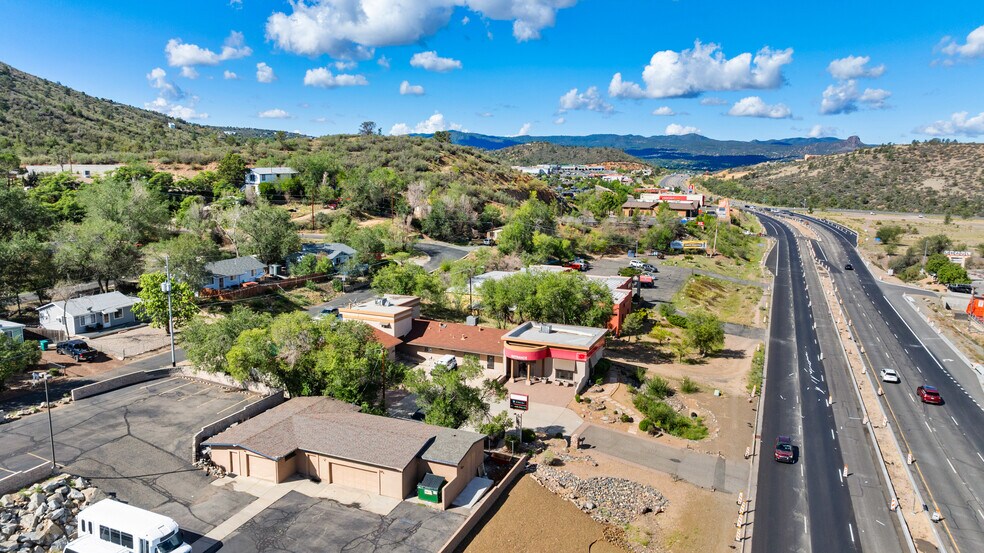 More Photos Of 2245 E State Route 69, Prescott Veterinarian Kennel For Sale