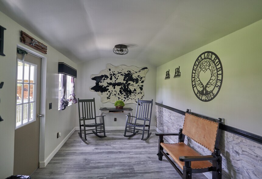 More Photos Of 19050 SW 194th Ave, Miami Specialty For Sale