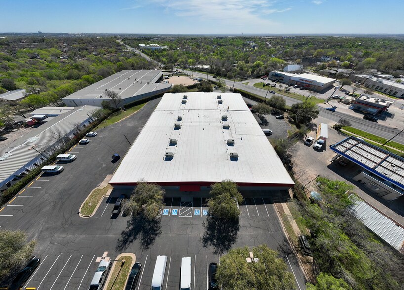 More Photos Of 4405 Springdale Rd, Austin Light Manufacturing For Lease