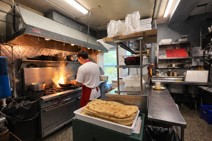 More Photos Of 473-475 Ashford Ave, Ardsley Office For Lease