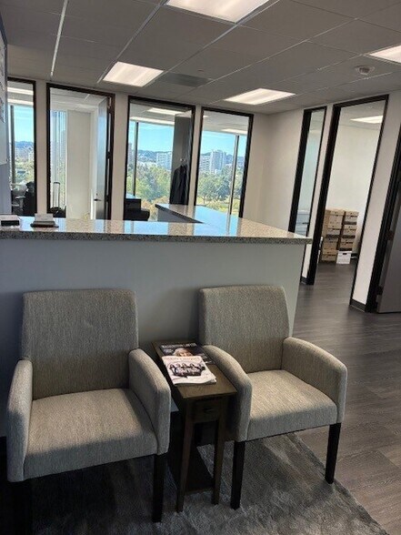 More Photos Of 1801 Century Park E, Los Angeles Office For Sale