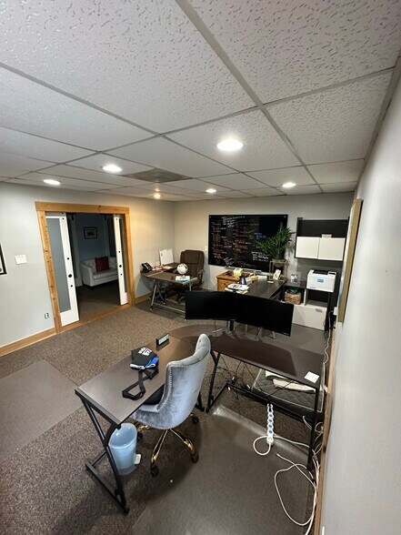 More Photos Of 776 Reynoldsburg-new Albany Rd, Blacklick Light Distribution For Lease