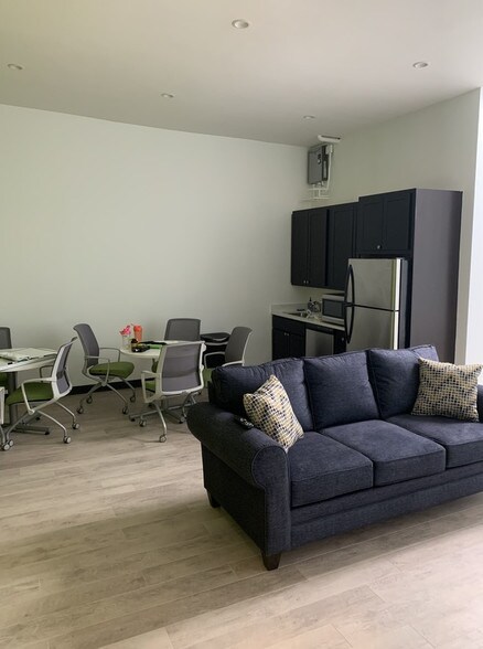 More Photos Of 2210-2216 S Michigan Ave, Chicago Storefront For Lease