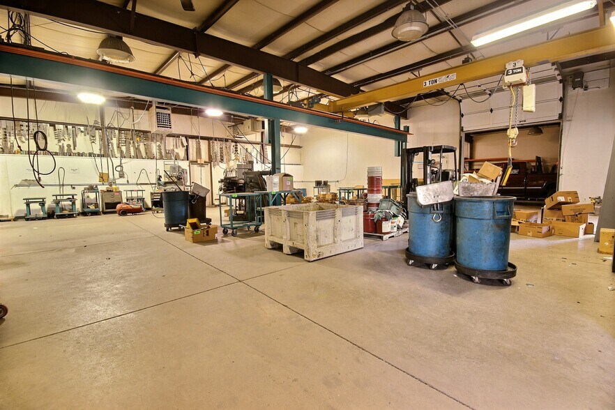 More Photos Of 1431 Production Rd, Fort Wayne Manufacturing For Sale
