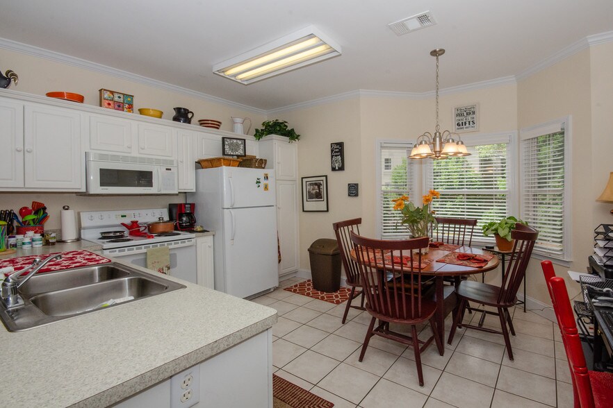 More Photos Of 892 Edelweiss Strasse, Helen Hotel For Sale