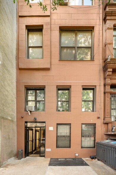 Primary Photo Of 4 W 90th St, New York Apartments For Sale