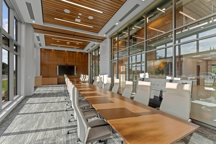 More Photos Of 250 S New Hope Rd, Gastonia Office For Lease