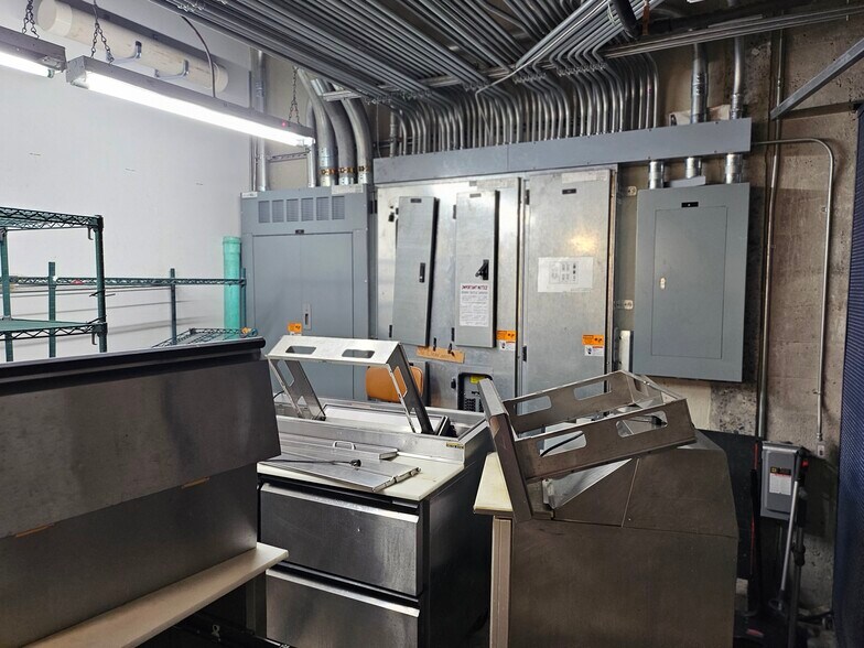 More Photos Of 1624 4th Ave, Seattle Office For Lease