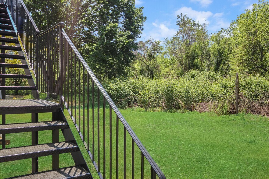 More Photos Of 2477 State Route 57, Stewartsville Storefront Retail Residential For Lease