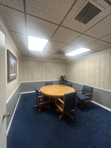 More Photos Of 300 N Franklin St, Tampa Office For Lease