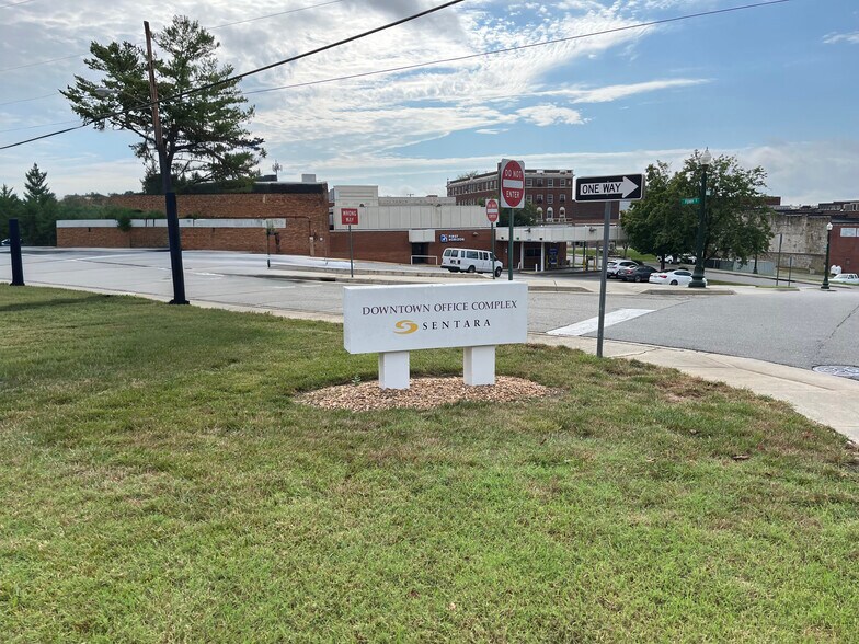 More Photos Of 504 Wilborn Ave, South Boston Office For Sale