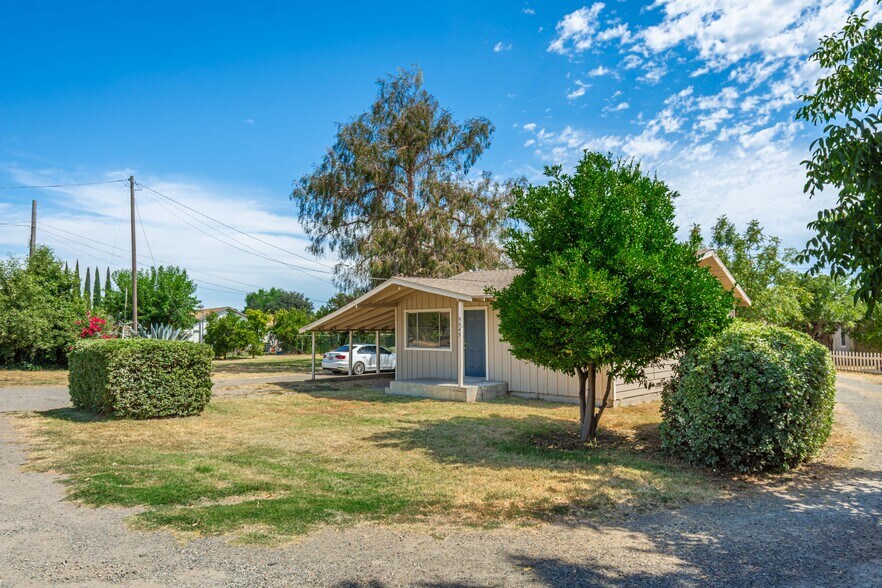 More Photos Of 5543-5553 Feather River Blvd, Olivehurst Apartments For Sale