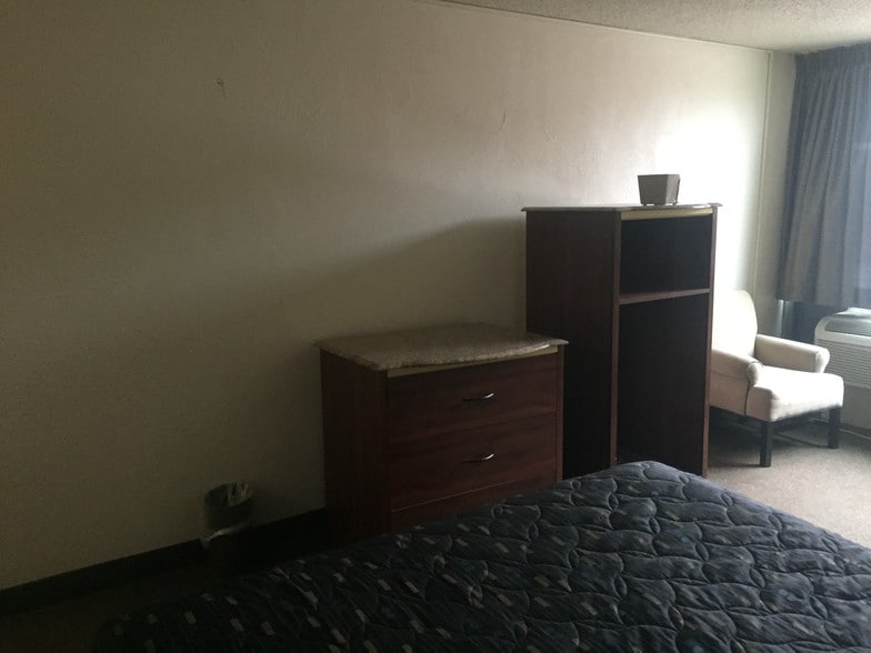 More Photos Of 2315 N Broadway, Minot Hospitality For Sale