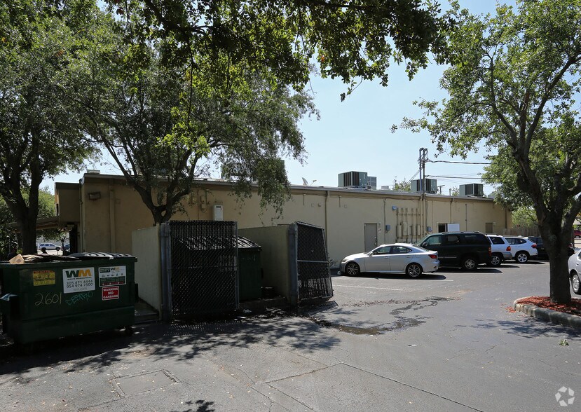 More Photos Of 2601 N Dixie Hwy, Fort Lauderdale Unknown For Lease