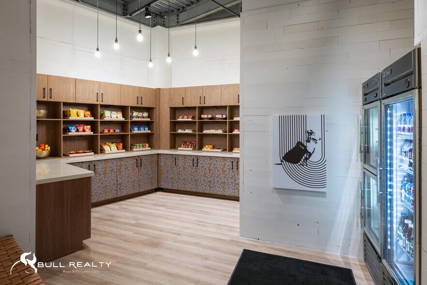 More Photos Of 1508 Texas Ave S, College Station Hotel For Sale