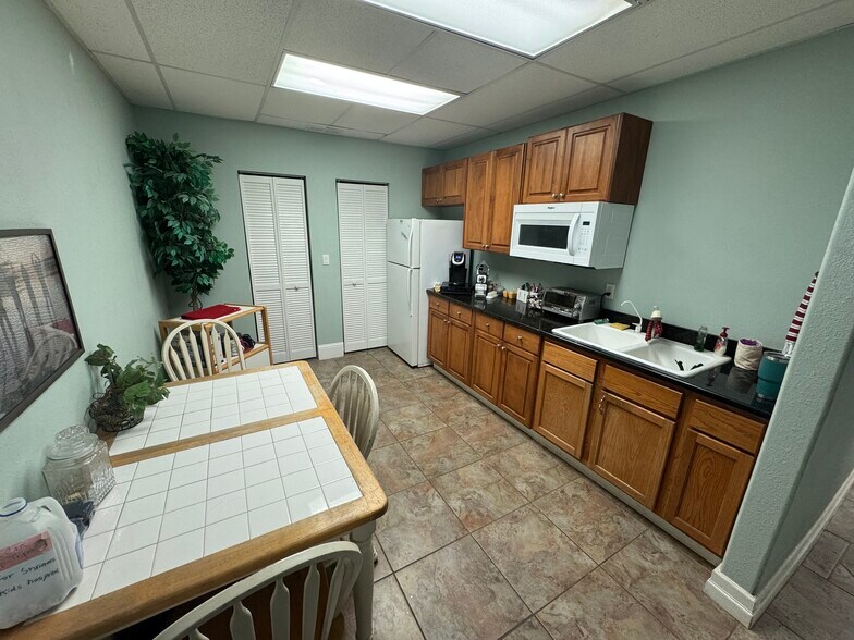 More Photos Of 5775 126th Ave N, Clearwater Warehouse For Sale