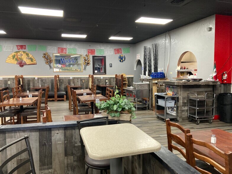 More Photos Of 528 W Clark St, Pasco Restaurant For Sale