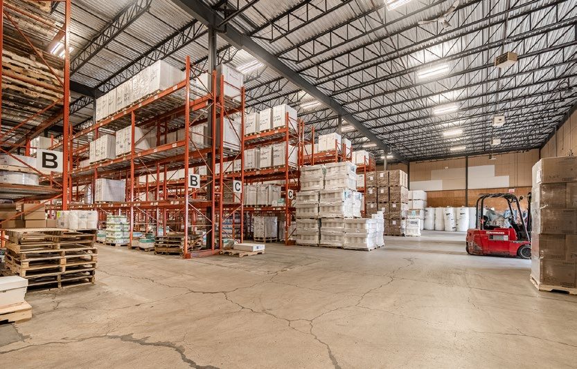 More Photos Of 1730-1790 Av Newton, Québec Distribution For Lease