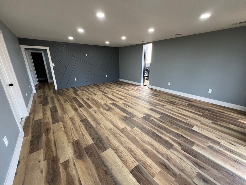 More Photos Of 83 FM 250, Hughes Springs Industrial For Sale