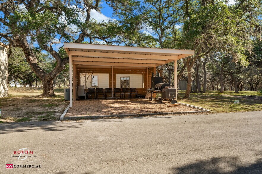 More Photos Of 39 Scenic Loop Rd, Boerne Office Residential For Lease