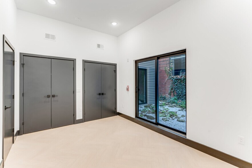 More Photos Of 643-645 N 15th St, Philadelphia Apartments For Sale