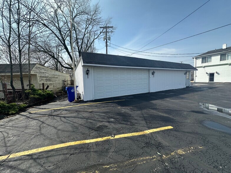 More Photos Of , Cleveland General Retail For Sale