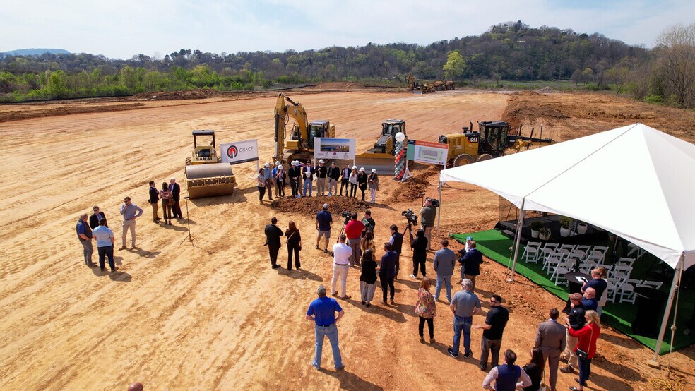 More Photos Of 2685 Riverport Rd, Chattanooga Industrial For Sale