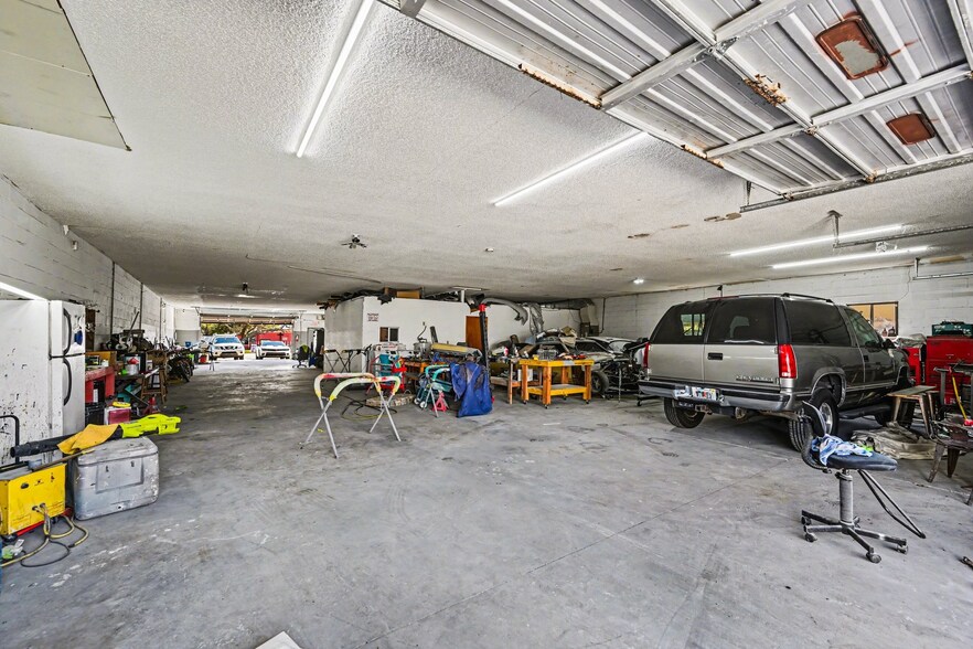 More Photos Of 150 S Orlando Ave, Cocoa Beach Flex For Sale