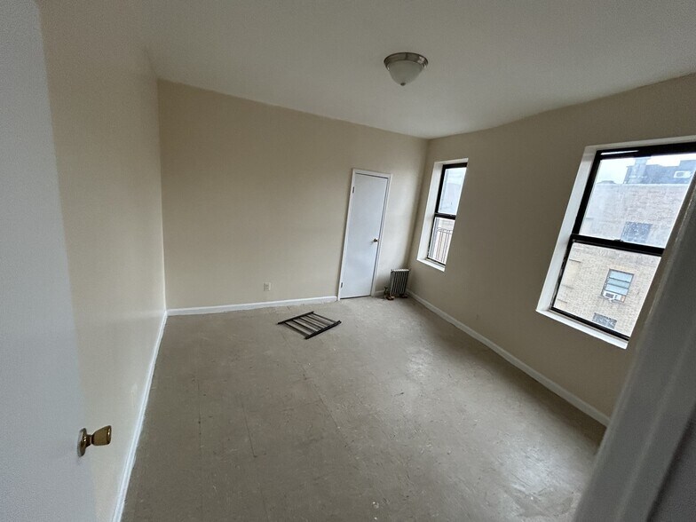 More Photos Of 680 E 140th St, Bronx Apartments For Sale