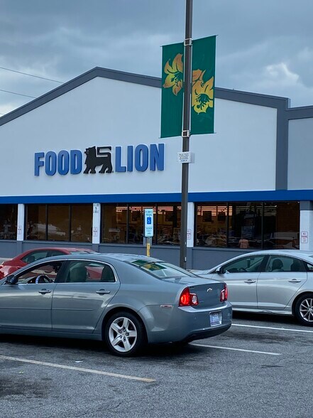 More Photos Of 2831 S Main St, High Point Unknown For Lease