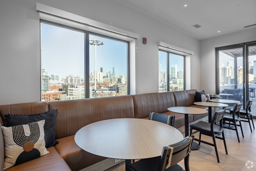 More Photos Of 670 N May St, Chicago Apartments For Lease