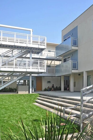 More Photos Of 12360 Osborne St, Pacoima Apartments For Sale