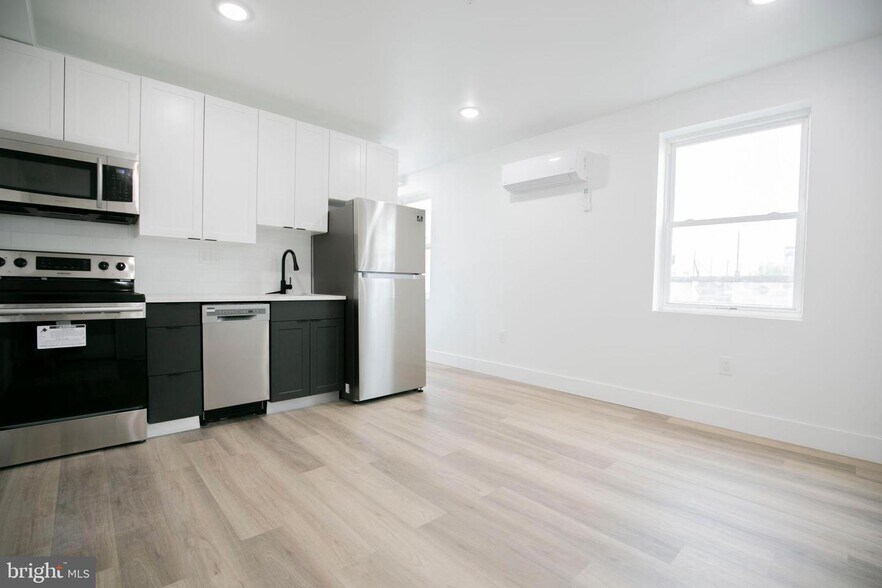 More Photos Of 1153 N Front St, Philadelphia Multifamily For Sale