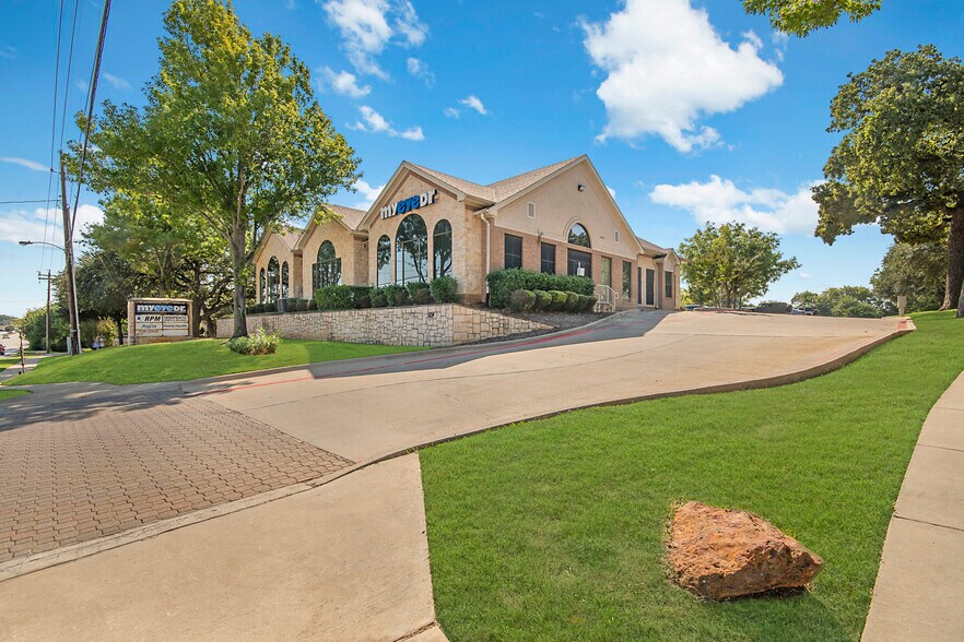 Primary Photo Of 1834-1836 Keller Pky, Keller Loft Creative Space For Lease