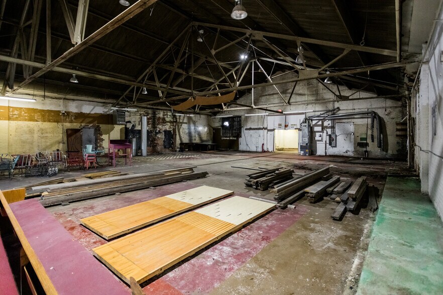 More Photos Of 520 Bellevue St, Detroit Religious Facility For Sale