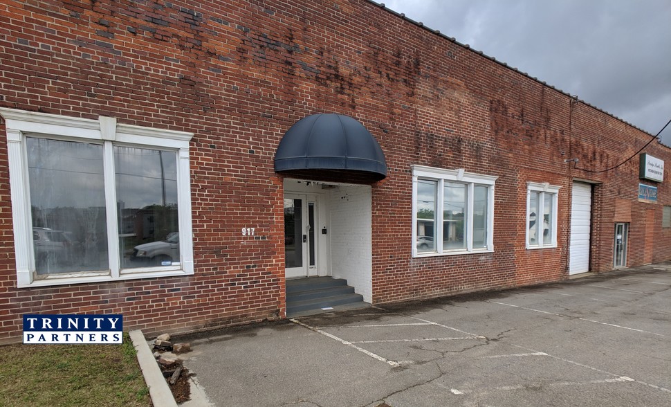 Primary Photo Of 917 Huger St, Columbia General Retail For Lease