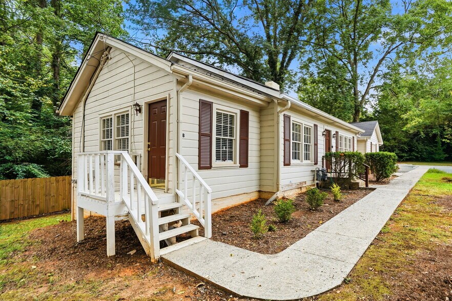 More Photos Of 255 Norcross St, Roswell Office For Lease