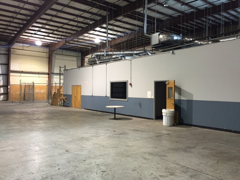 More Photos Of 100 Corporate Dr, Elizabeth City Warehouse For Sale